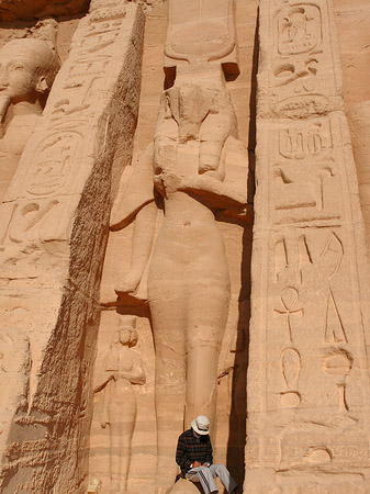 Kolosstatue König Ramses II Fotos