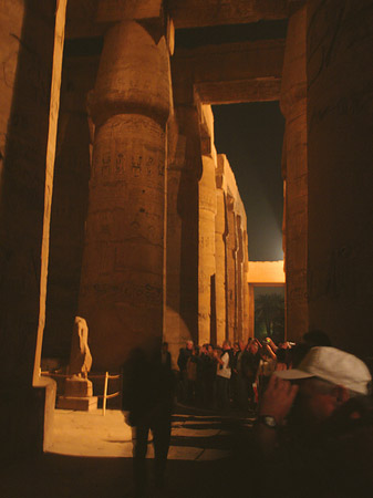 Fotos Karnak Tempel bei Nacht