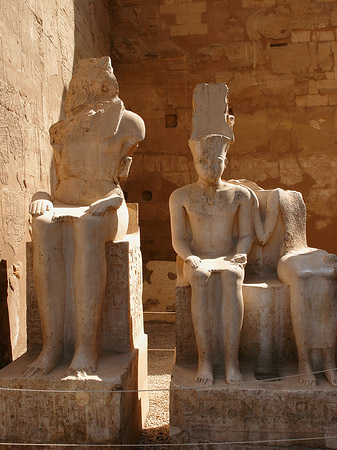 Fotos Statuen am Luxor Tempel