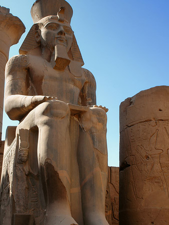 Statuen am Luxor Tempel Foto 