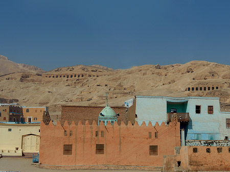 Foto Fahrt zu den Kolossen von Memnon