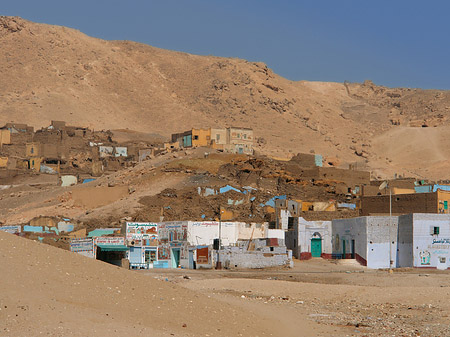 Fahrt zu den Kolossen von Memnon Foto 