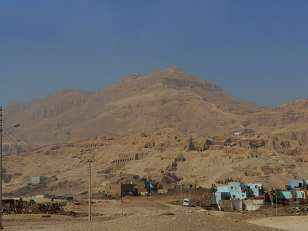 Foto Fahrt zu den Kolossen von Memnon