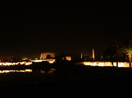 Fotos Karnak Tempel bei Nacht