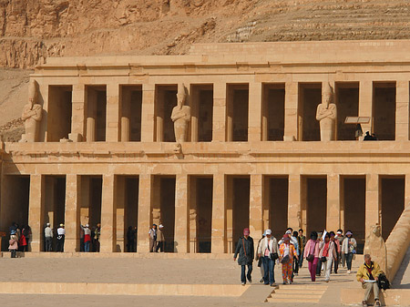 Foto Eingang zu Tempel der Hatschepsut - 